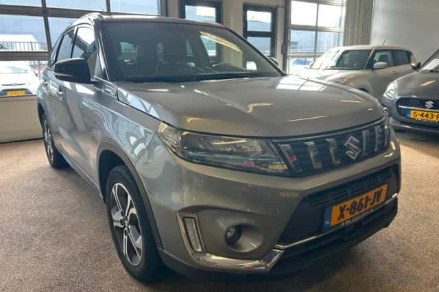 Suzuki Vitara (2024) thumbnail 3