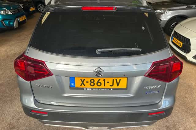 Suzuki Vitara (2024) thumbnail 5