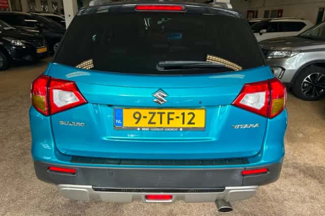 Suzuki Vitara (2015) thumbnail 5
