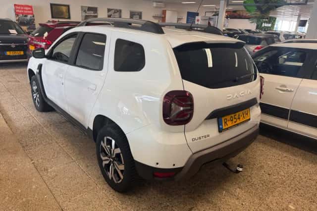 Dacia Duster (2022) thumbnail 5
