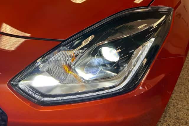 Suzuki Swift (2023) thumbnail 6