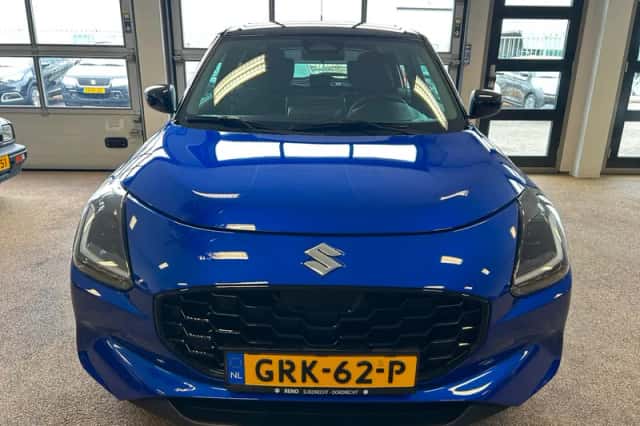 Suzuki Swift (2024) thumbnail 2