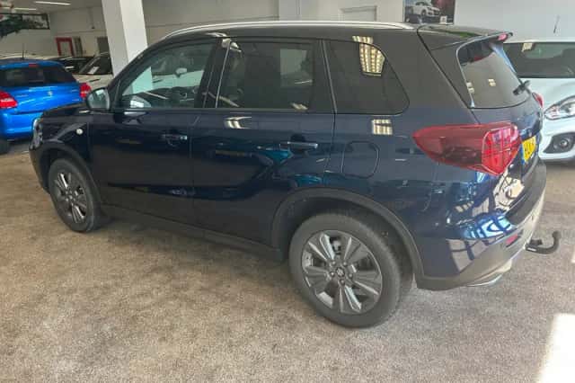 Suzuki Vitara (2025) thumbnail 4
