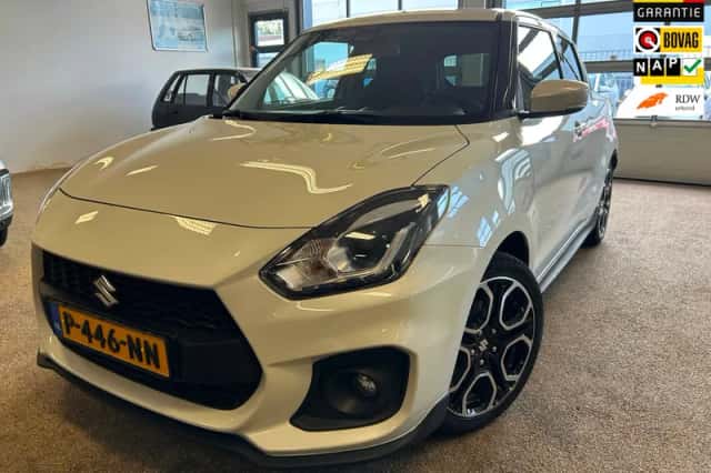 Suzuki Swift (2022) thumbnail 1