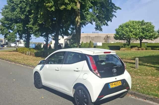 Toyota Aygo (2017) thumbnail 3