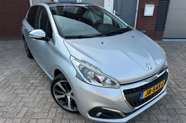 Peugeot 208 (2016) thumbnail 1