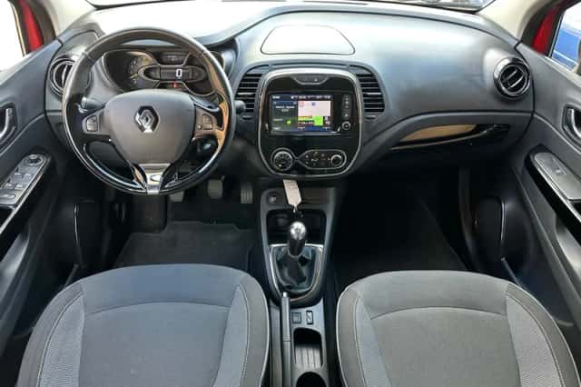 Renault Captur (2016) thumbnail 3
