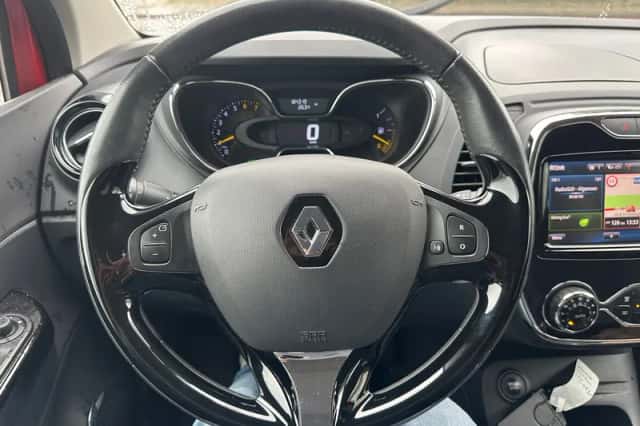 Renault Captur (2016) thumbnail 5