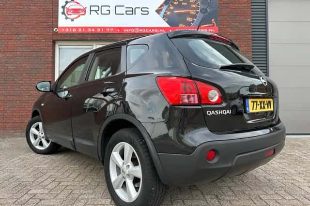 Nissan Qashqai (2007) thumbnail 2
