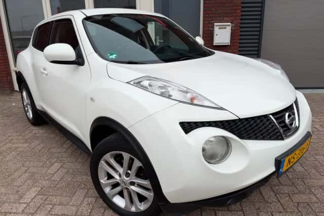 Nissan Juke (2012) thumbnail 1