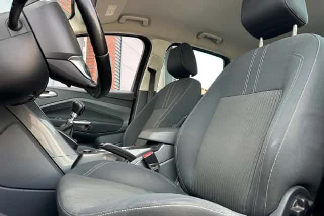 Ford C-Max (2013) thumbnail 4