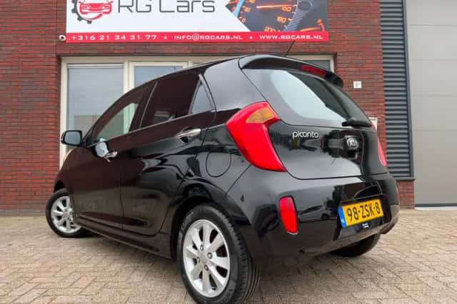 Kia Picanto (2013) thumbnail 2