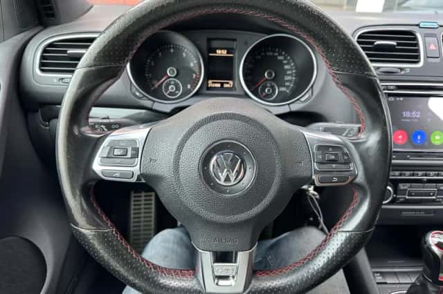 Volkswagen Golf (2009) thumbnail 5
