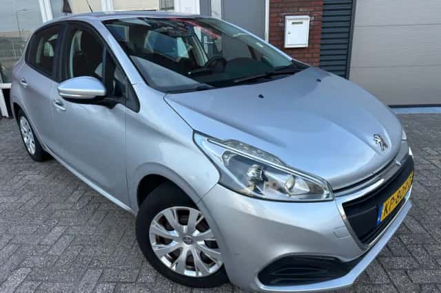 Peugeot 208 (2016) thumbnail 1