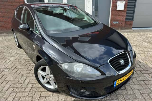 SEAT Leon (2011) thumbnail 1