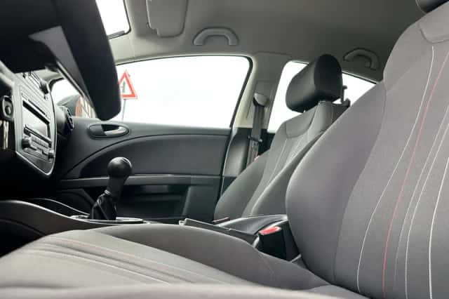 SEAT Leon (2011) thumbnail 4