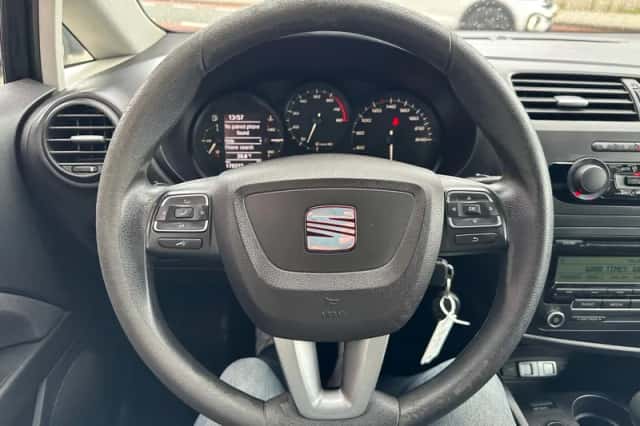 SEAT Leon (2011) thumbnail 5