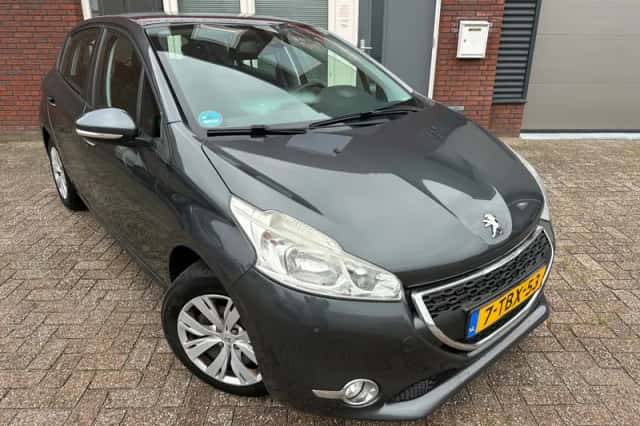 Peugeot 208 (2014) thumbnail 1