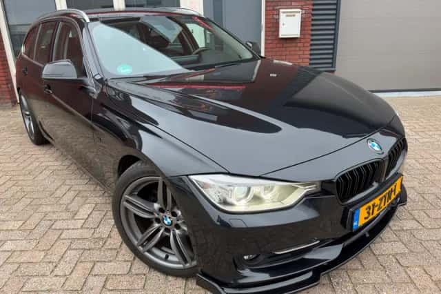 BMW 3-Serie (2013) thumbnail 1