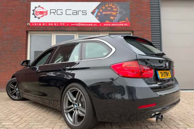 BMW 3-Serie (2013) thumbnail 2