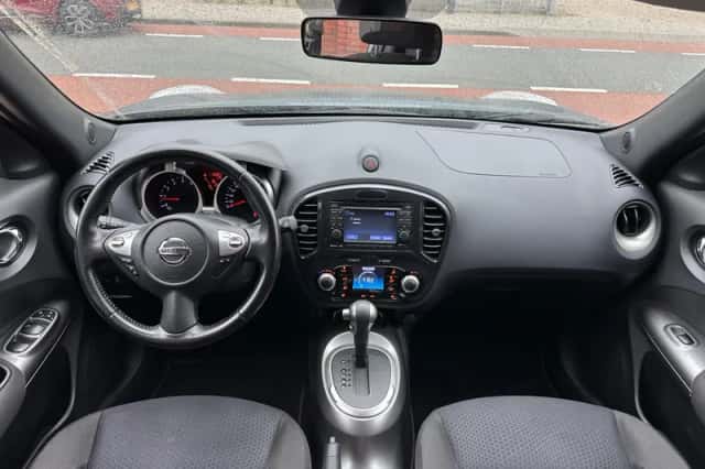 Nissan Juke (2011) thumbnail 3