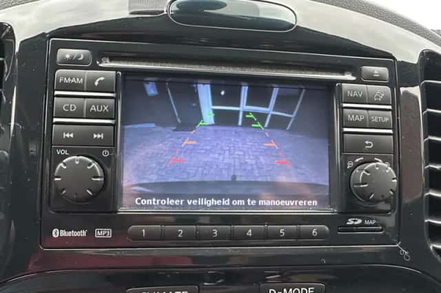 Nissan Juke (2011) thumbnail 6