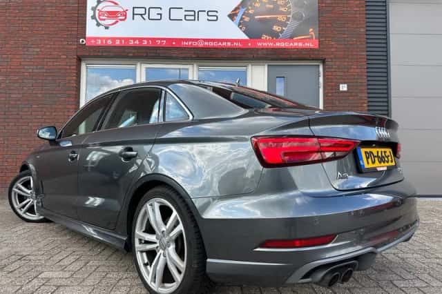 Audi A3 (2017) thumbnail 2
