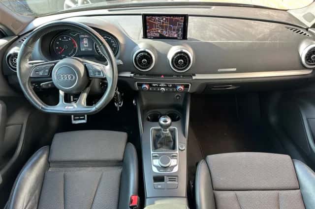 Audi A3 (2017) thumbnail 3