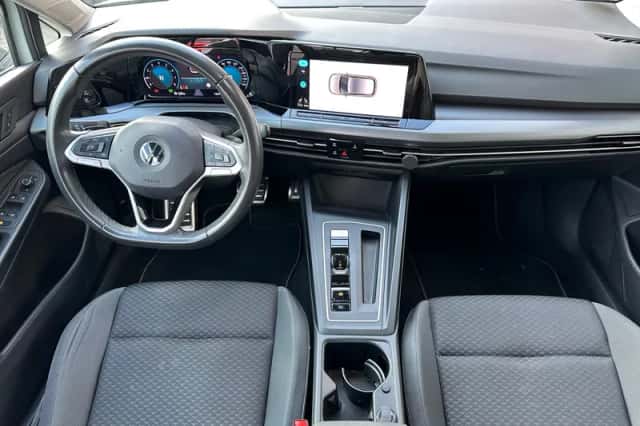 Volkswagen Golf (2021) thumbnail 3