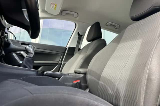 Peugeot 308 (2014) thumbnail 4