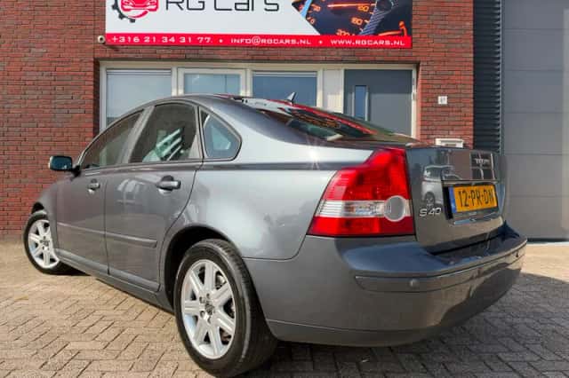 Volvo S40 (2004) thumbnail 2
