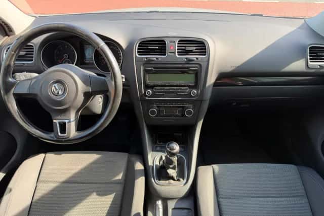 Volkswagen Golf (2009) thumbnail 3