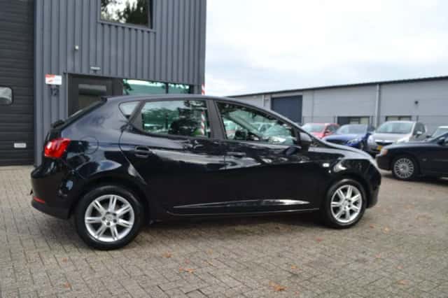SEAT Ibiza (2011) thumbnail 5