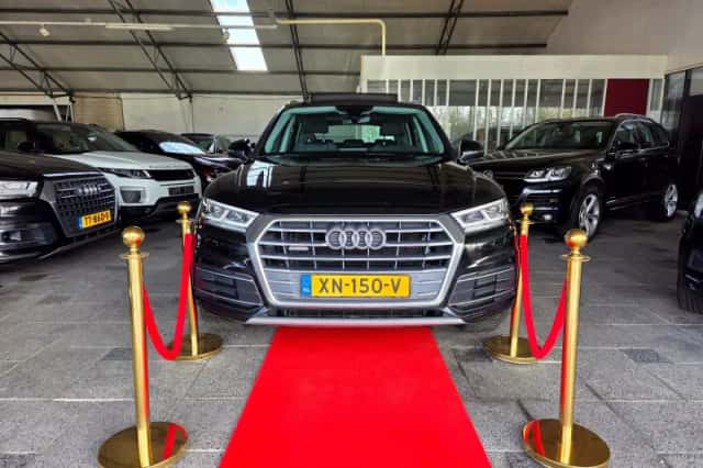 Audi Q5 (2018) thumbnail 1