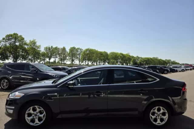 Ford Mondeo (2012) thumbnail 6