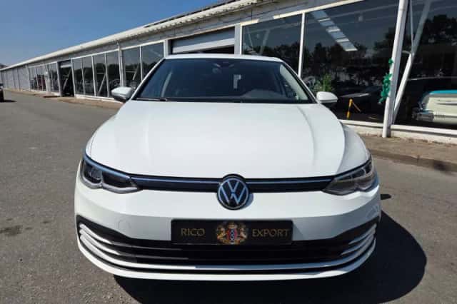 Volkswagen Golf (2020) thumbnail 4