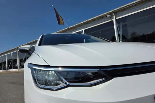 Volkswagen Golf (2020) thumbnail 6