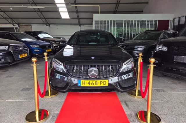 Mercedes-Benz C-Klasse (2015) thumbnail 1