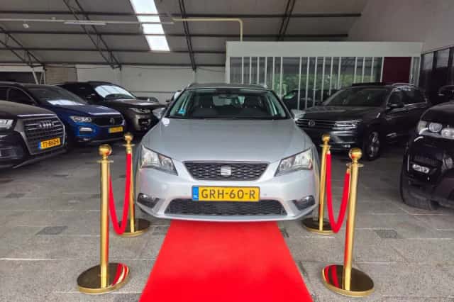 SEAT Leon (2015) thumbnail 1