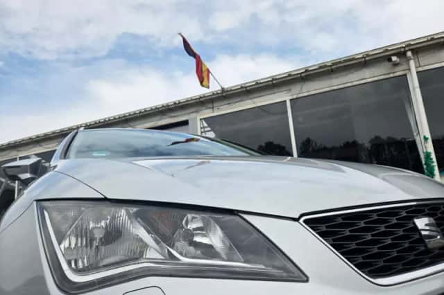 SEAT Leon (2015) thumbnail 6