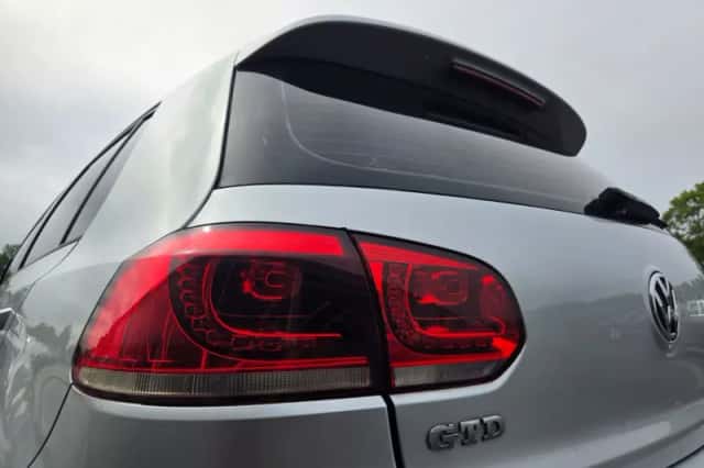 Volkswagen Golf (2010) thumbnail 6
