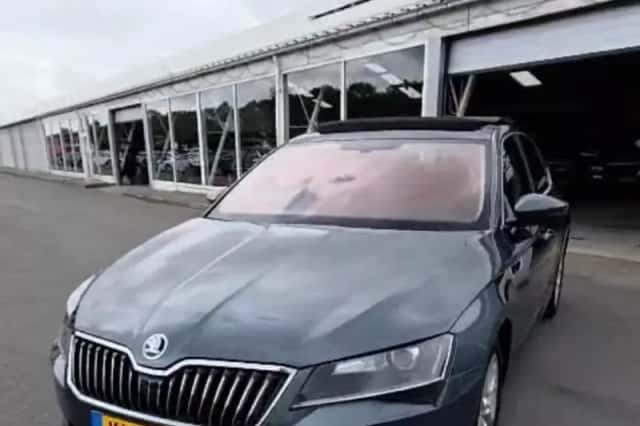 Škoda Superb (2017) thumbnail 3