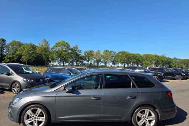 SEAT Leon (2018) thumbnail 6
