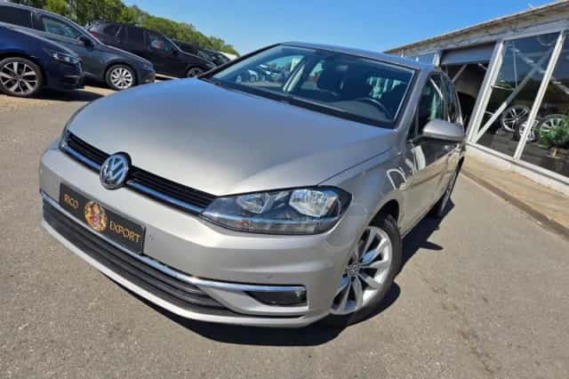Volkswagen Golf (2019) thumbnail 3