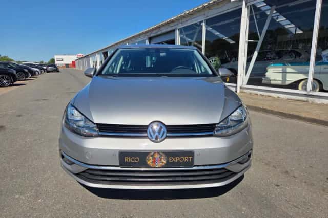 Volkswagen Golf (2019) thumbnail 4