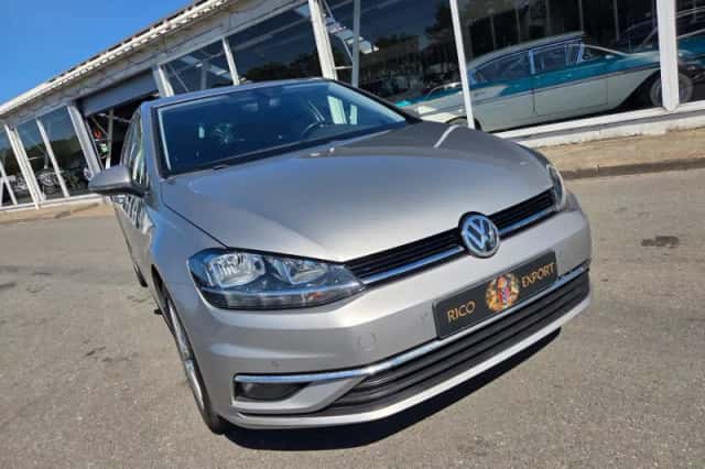 Volkswagen Golf (2019) thumbnail 5