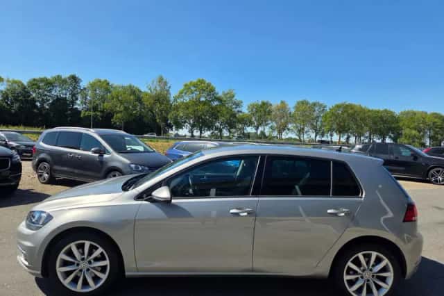 Volkswagen Golf (2019) thumbnail 6
