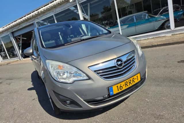Opel Meriva (2011) thumbnail 5