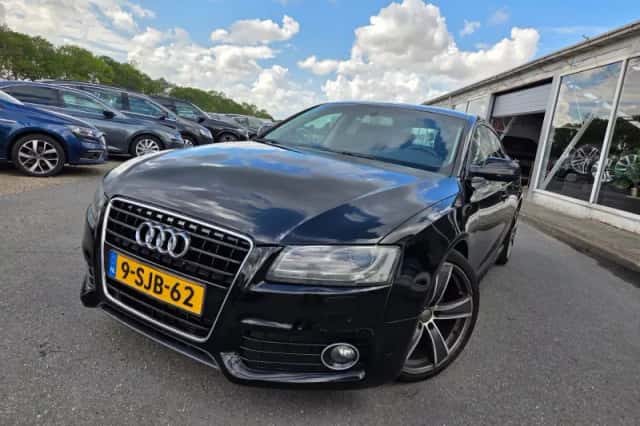 Audi A5 (2010) thumbnail 3