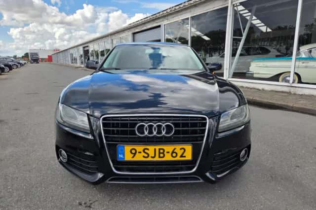 Audi A5 (2010) thumbnail 4